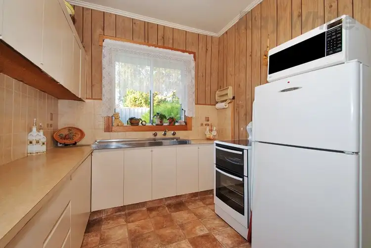 Fourth view of Homely house listing, 8 BARTLETT Avenue, Croydon VIC 3136