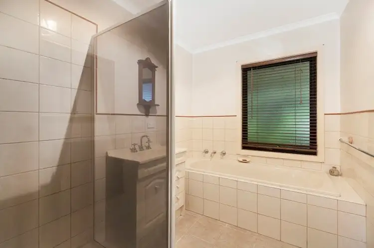 Fifth view of Homely house listing, 1 Laffan Close, Wallan VIC 3756