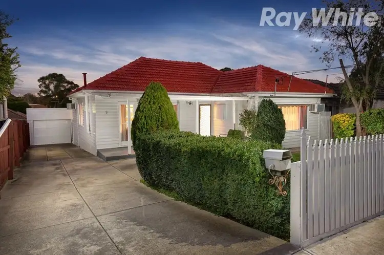 9 Keats Avenue, Kingsbury VIC 3083