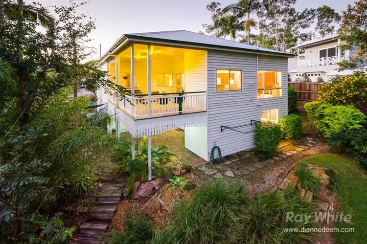 59 Love Street, Holland Park QLD 4121