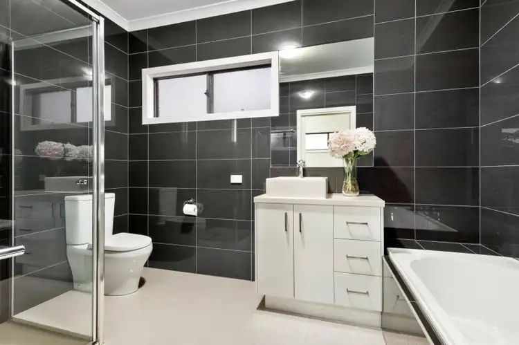 Seventh view of Homely townhouse listing, 2/13 Claudel Street, Oakleigh East VIC 3166