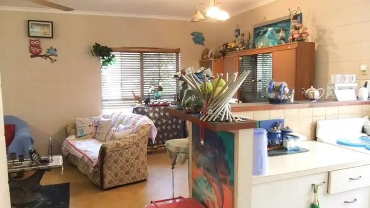 Sixth view of Homely house listing, 4 Veivers Close, Westcourt QLD 4870