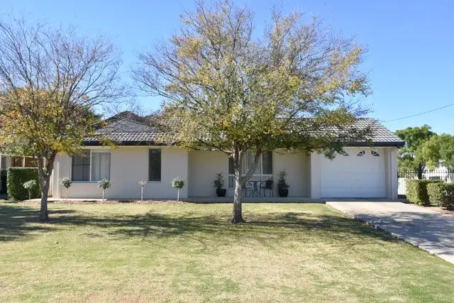 Main view of Homely house listing, 2 Shaftesbury Avenue, Moree NSW 2400