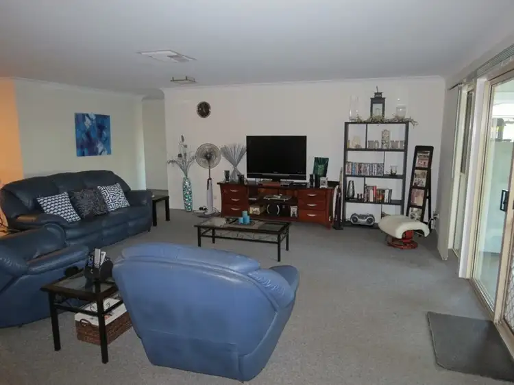 Second view of Homely house listing, 21 Cowan Crescent, Emerald QLD 4720