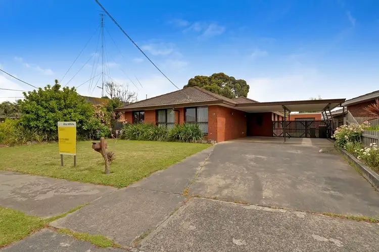 17 Gillie Crescent, Morwell VIC 3840
