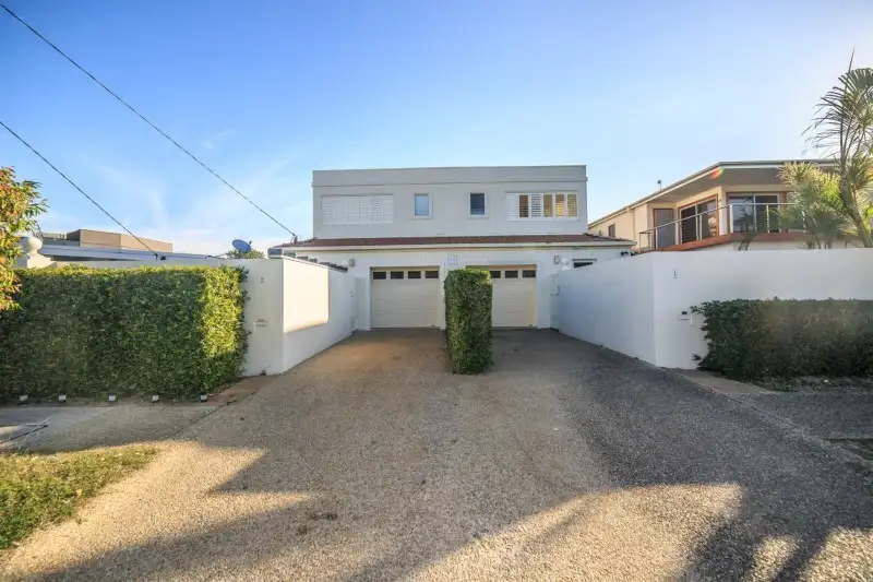 Main view of Homely villa listing, 1/22 Mawarra Street, Chevron Island QLD 4217