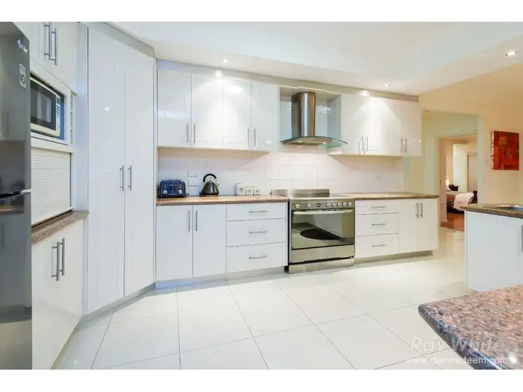 Fourth view of Homely house listing, 10 Avonlea Place, Eight Mile Plains QLD 4113