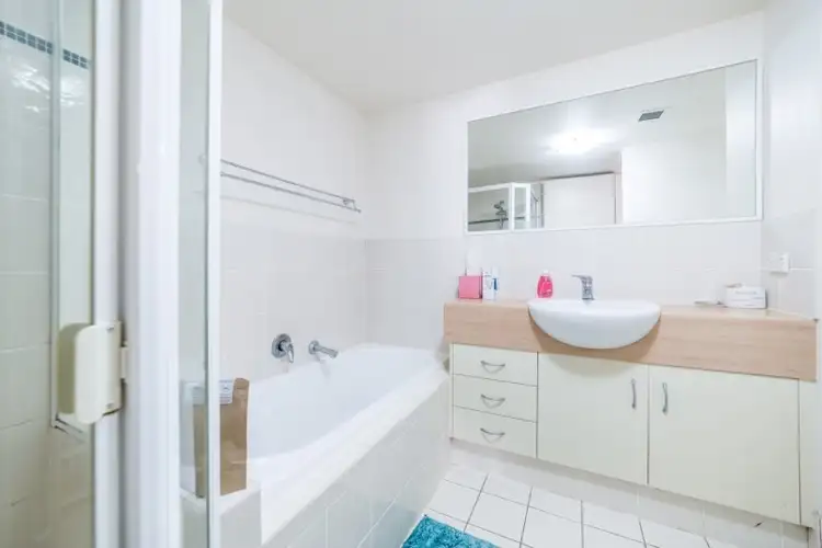 Fifth view of Homely unit listing, 14/24 Slatyer Avenue, Bundall QLD 4217