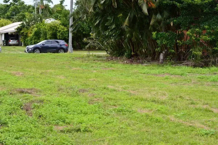 19 Buccaneer Street, South Mission QLD 4852