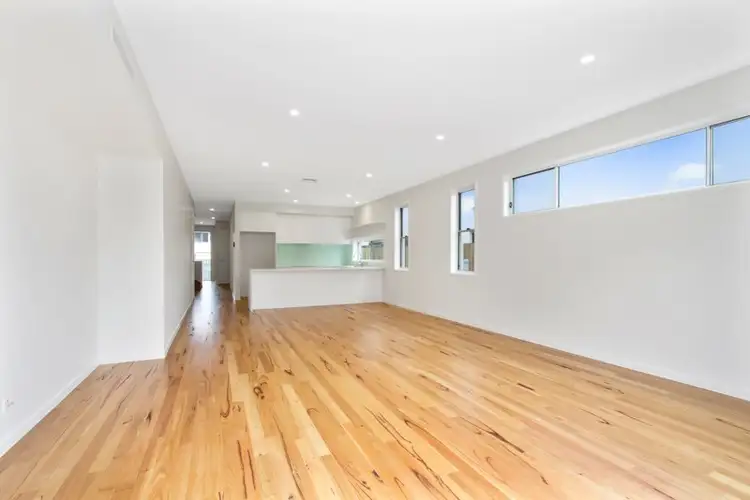 Third view of Homely other listing, 2/17 Nankeen Avenue, Paradise Point QLD 4216