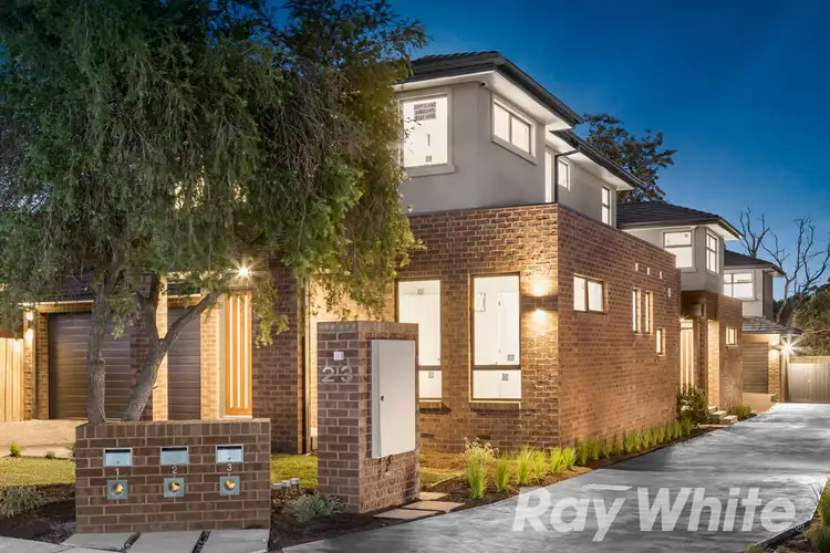 1-3/23 Farleigh Avenue, Burwood VIC 3125