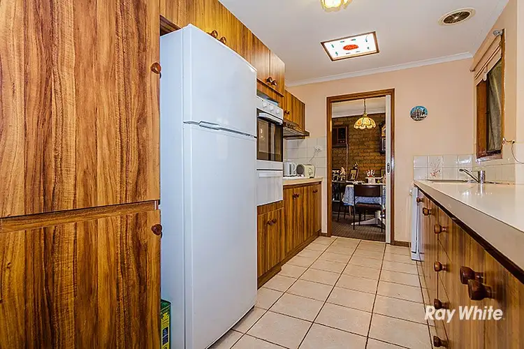 Seventh view of Homely house listing, 8 Ferncroft Court, Cranbourne North VIC 3977