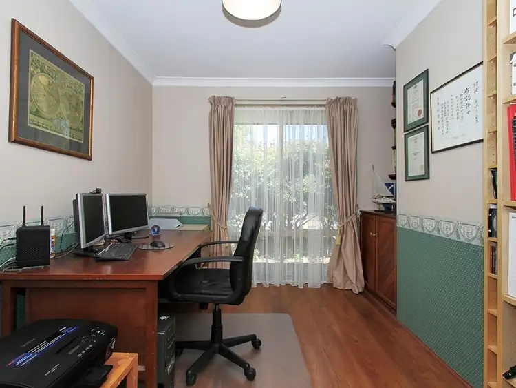 Sixth view of Homely house listing, 4 Hoya Court, Thornlie WA 6108