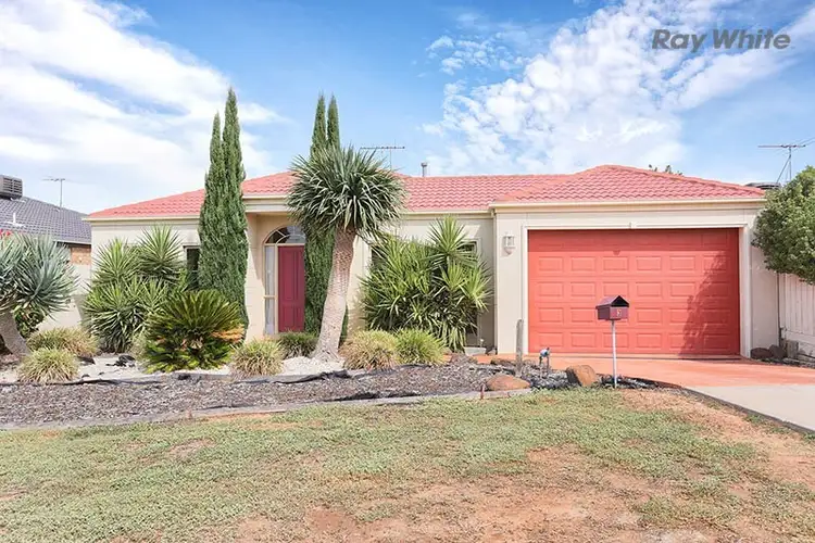 3 Penash Place, Point Cook VIC 3030