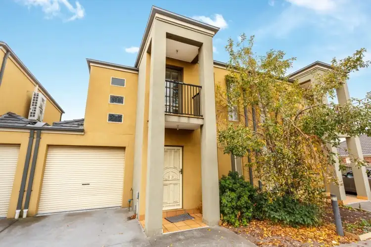 Main view of Homely house listing, 2/8 Lorraine Court, Hillside VIC 3037