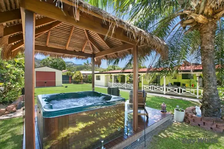 9 Banool Close, White Rock QLD 4868