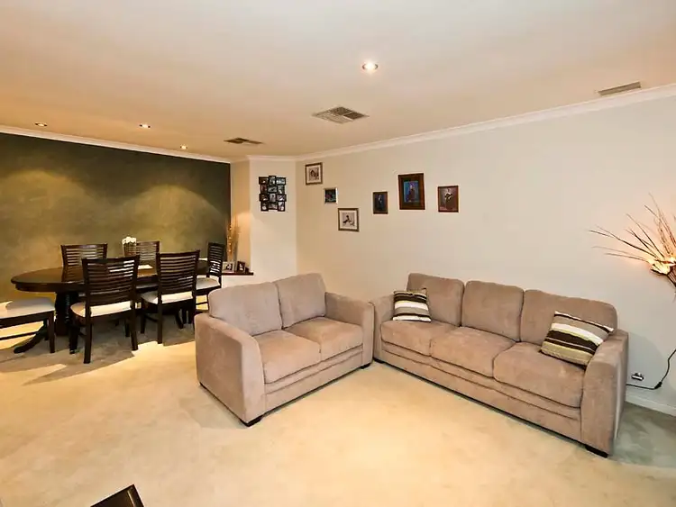 Sixth view of Homely house listing, 2 Cheyne Close, Thornlie WA 6108