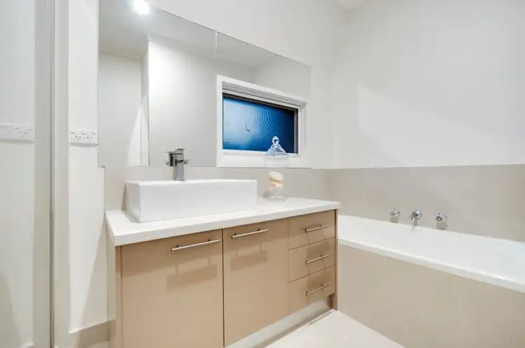 Seventh view of Homely unit listing, 1/6 Mereweather Avenue, Frankston VIC 3199