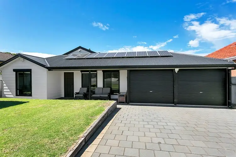 32 Deemster Avenue, Christies Beach SA 5165