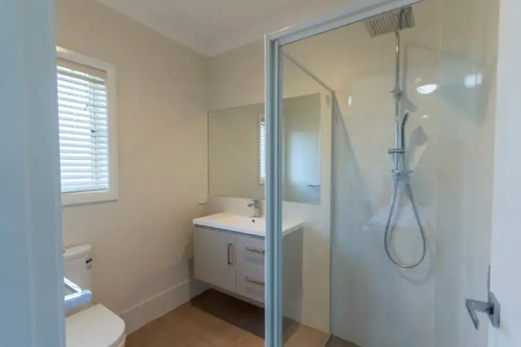 Sixth view of Homely house listing, 5 Faringdon Street, Tamworth NSW 2340