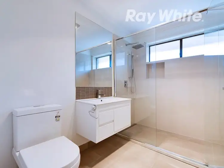 Fifth view of Homely house listing, 4 Kent Road, Lalor VIC 3075
