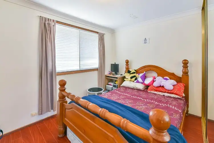 Sixth view of Homely house listing, 1/18 Hosking Crescent, Glenfield NSW 2167