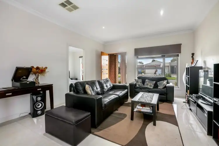 Fourth view of Homely unit listing, 1/8 Hermione Terrace, Epping VIC 3076