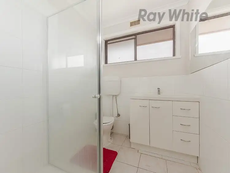 Seventh view of Homely house listing, 5 Mytton Close, St Albans VIC 3021