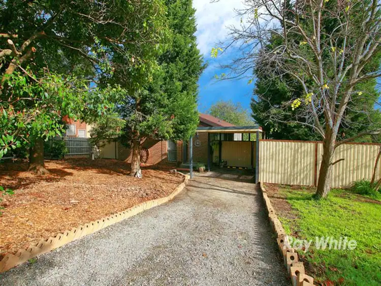 8 Sutherland Court, Endeavour Hills VIC 3802