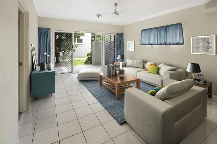 5B/10 Island Drive, Cannonvale QLD 4802