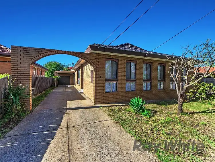 20 Watford Road, St Albans VIC 3021