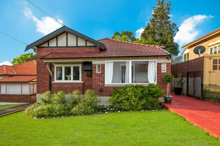 5 Hepburn Avenue, Gladesville NSW 2111