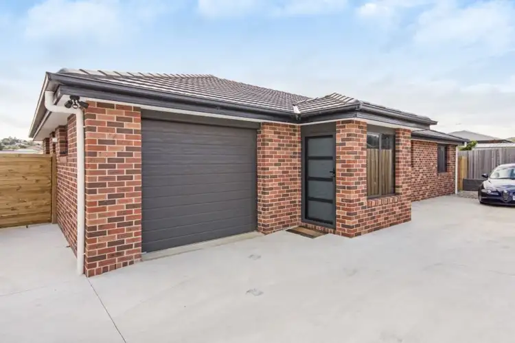 2/13 Senator Court, Newnham TAS 7248