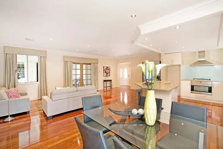 7 Oakmount Court, West Lakes SA 5021