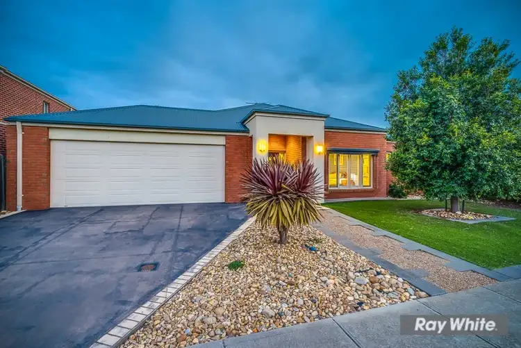 Second view of Homely house listing, 7 Daintree Boulevard, Tarneit VIC 3029