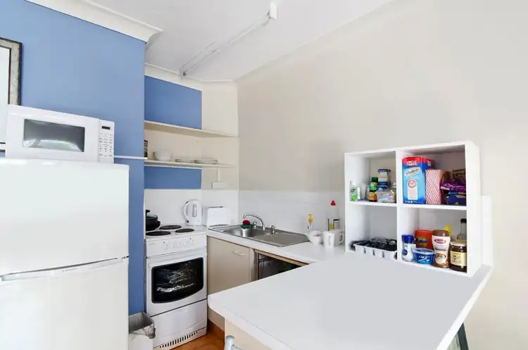 Seventh view of Homely unit listing, 5 and 5A/12 'Bay of Palms' Coolgardie Street, Elanora QLD 4221