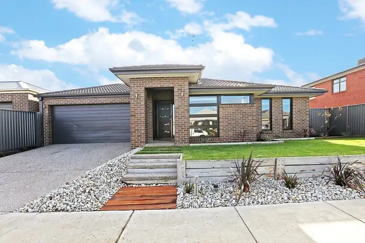 11 Weerana Way, Lara VIC 3212
