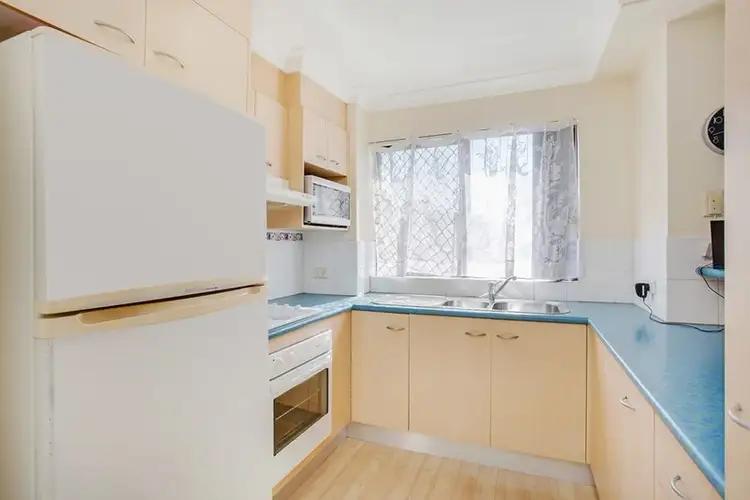 Second view of Homely unit listing, 6/5 Mountain view Avenue, Miami QLD 4220