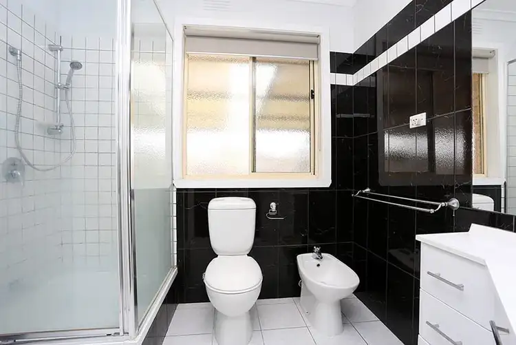 Sixth view of Homely house listing, 5 Lansell Court, Thomastown VIC 3074