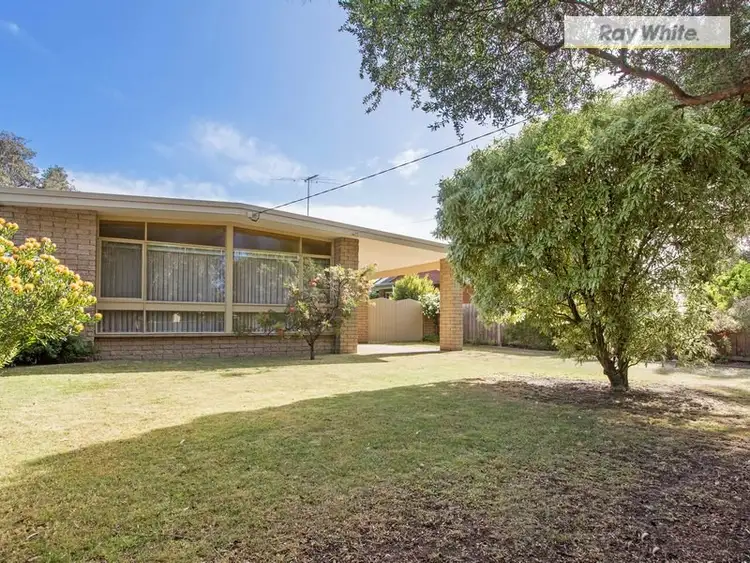 3 Whyte Street, Rosebud West VIC 3940