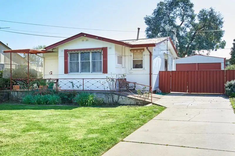 Main view of Homely house listing, 19 Castlereagh Avenue, Mount Austin NSW 2650