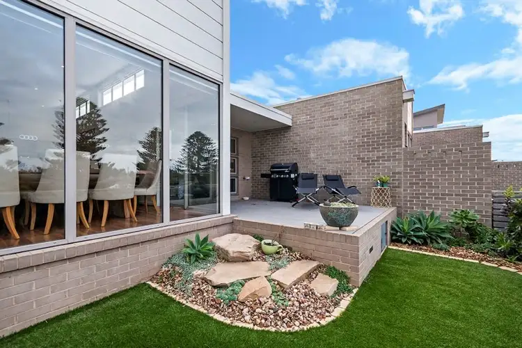 Second view of Homely house listing, 5 Hawick Place, Warrnambool VIC 3280