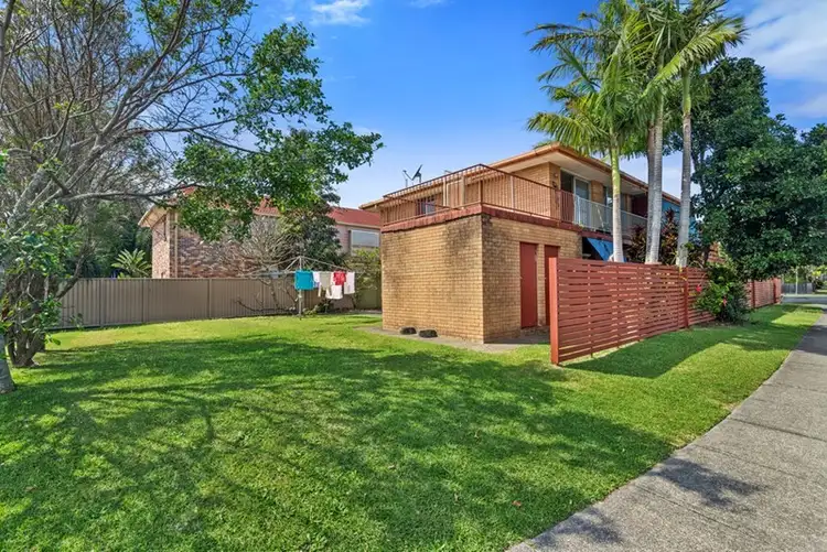 Second view of Homely unit listing, 4/29 Twenty Seventh Avenue, Palm Beach QLD 4221