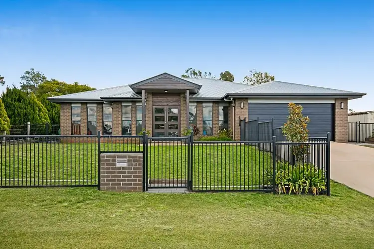 11 Kurrajong Court, Meringandan West QLD 4352