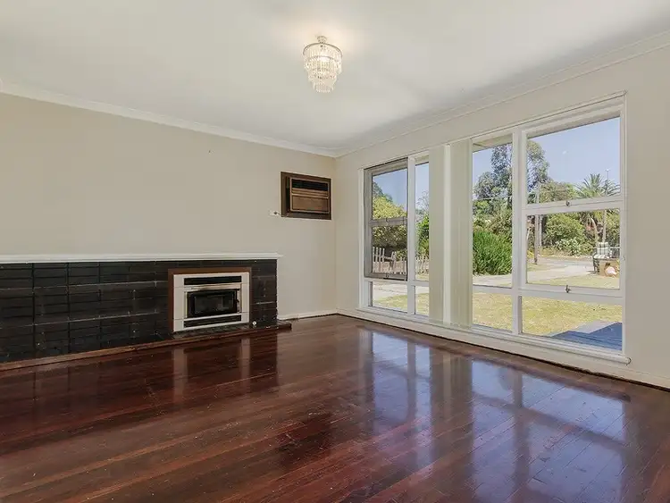 Second view of Homely house listing, 9 Milton Place, Orelia WA 6167