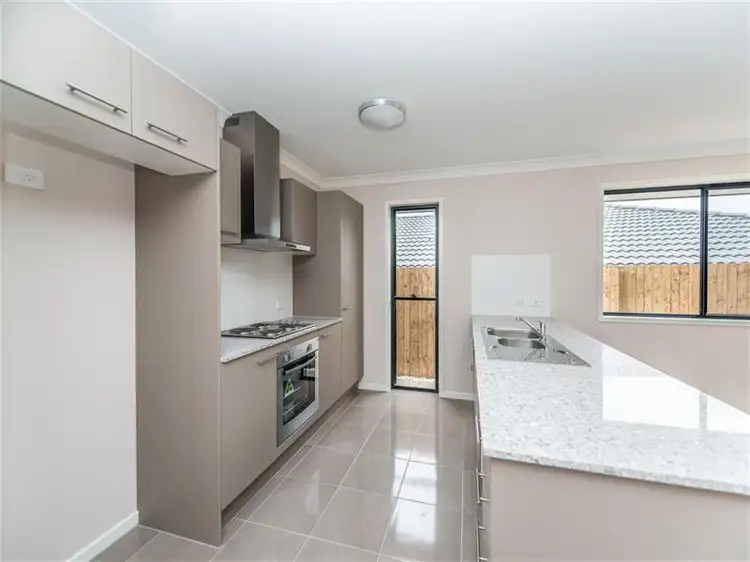 6 Isaac Street, Wongawallan QLD 4209