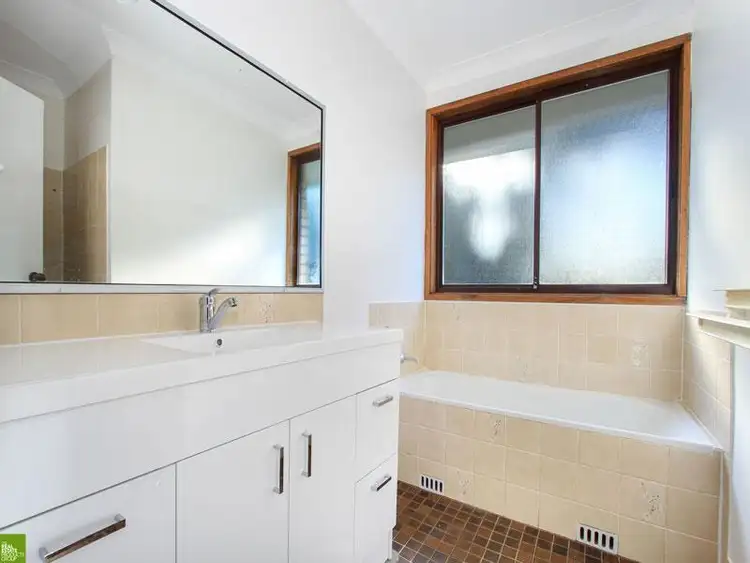 Fifth view of Homely house listing, 40 Warwick Street, Berkeley NSW 2506