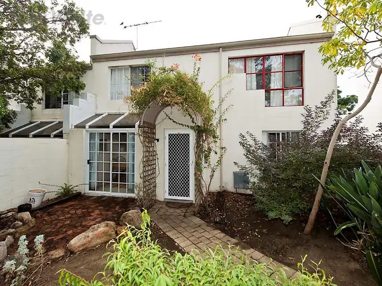 4 McAtee Court, Fremantle WA 6160