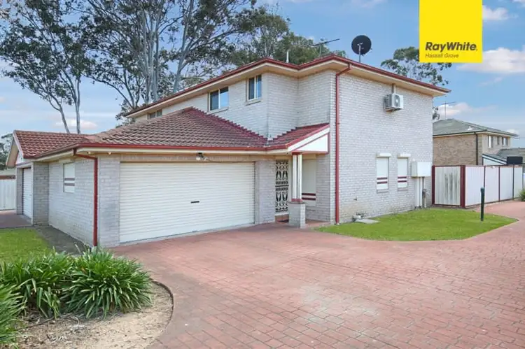 Main view of Homely house listing, 2/31 Florence Street, Oakhurst NSW 2761