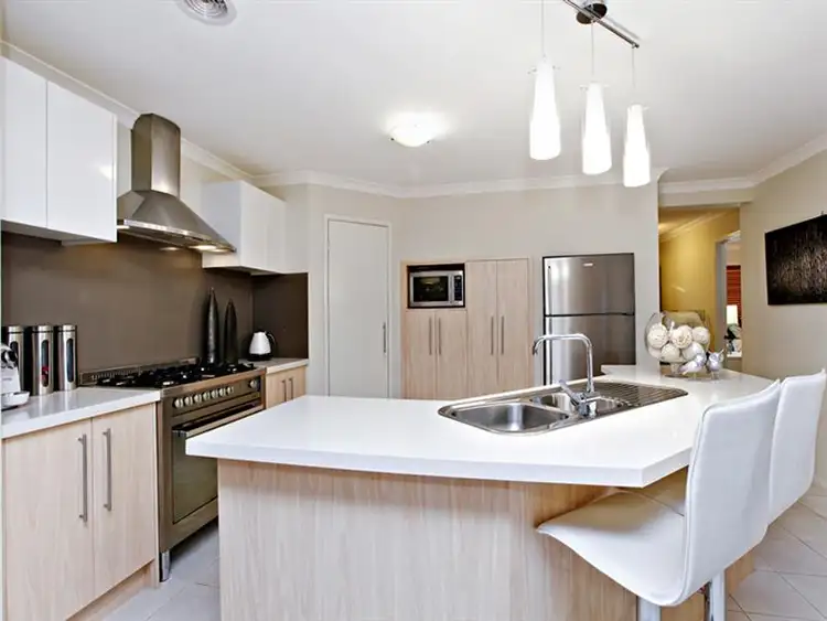Seventh view of Homely house listing, 15 Barandon Court, Truganina VIC 3029